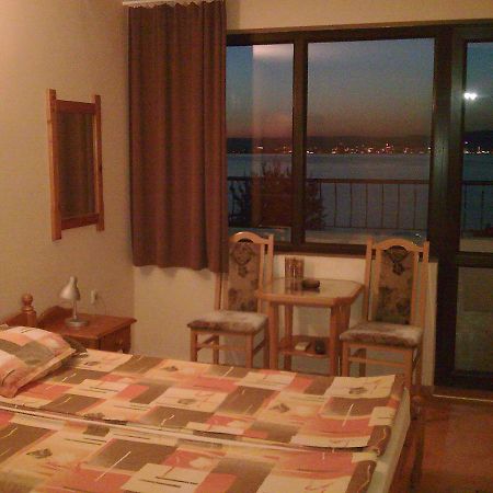 Guest House Tony Neszebar Kültér fotó